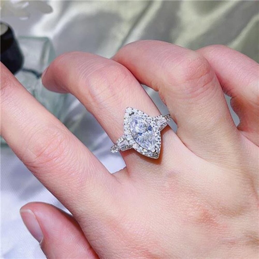 2 Carat Moissanite 925 Sterling Silver Ring